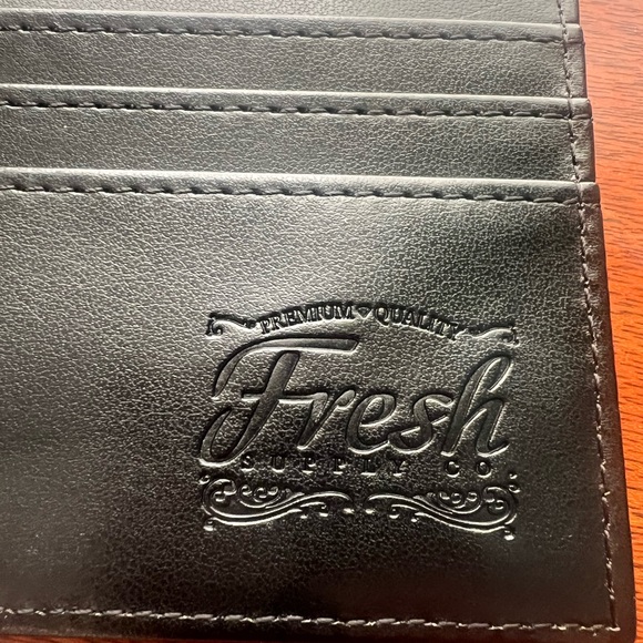 Fresh Supply Co colorful wallet - Picture 2 of 6